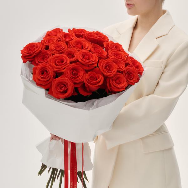Монобукет красных роз Nina купить в Барнауле
