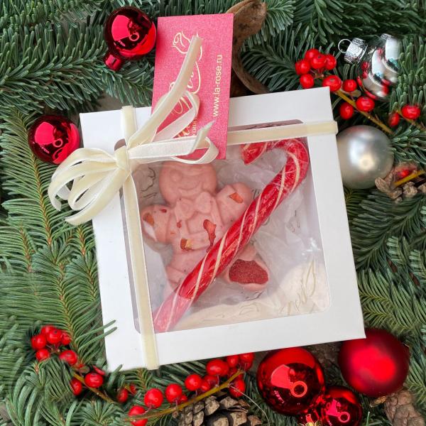 Новогодний бельгийский шоколад «Пряничный человечек розовый» купить в Барнауле