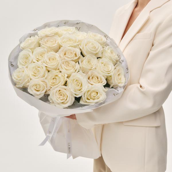 Букет Монобукет из белых роз Playa Blanka купить в Барнауле