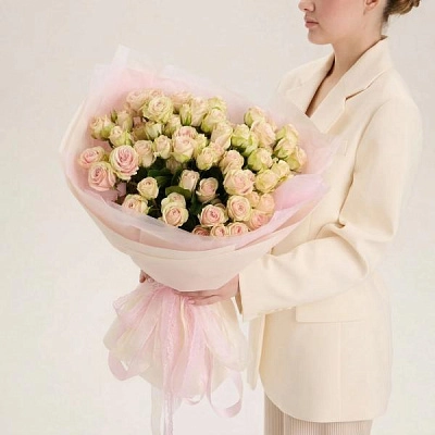 Монобукет из кустовой розы Ириска, 15 шт