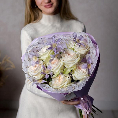 Букет Букет из роз и клематиса купить в Барнауле